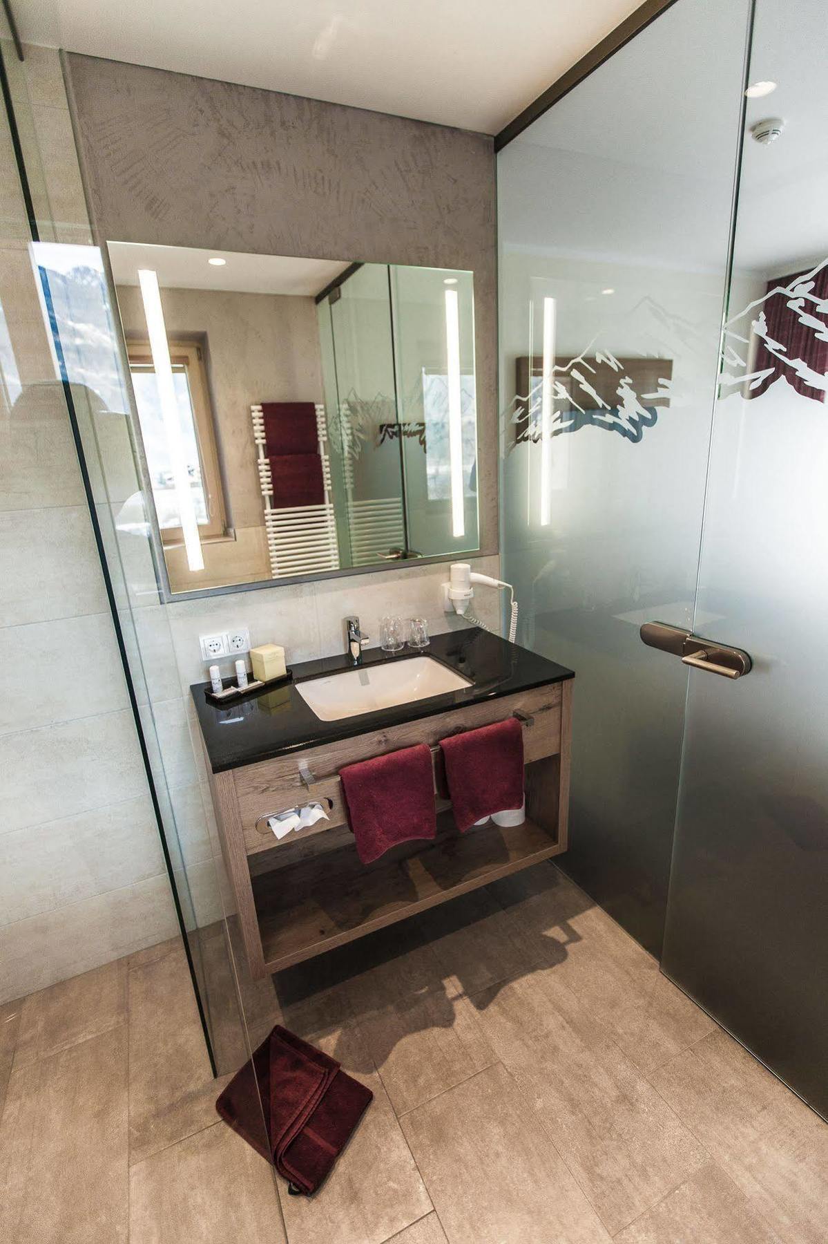 Aktivhotel Tuxerhof Zell am Ziller Esterno foto