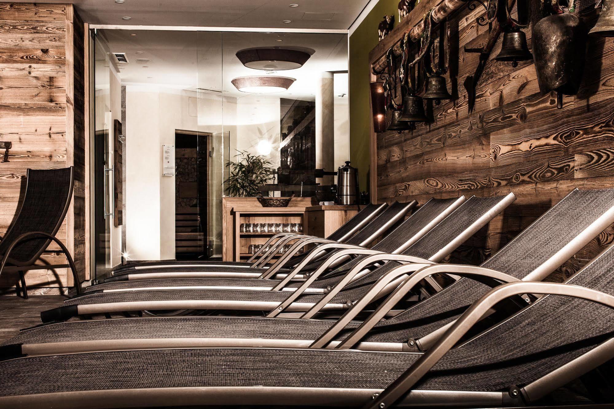 Aktivhotel Tuxerhof Zell am Ziller Esterno foto